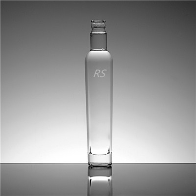 RS115: Custom 750ml Square Glass Bottles Wholesale